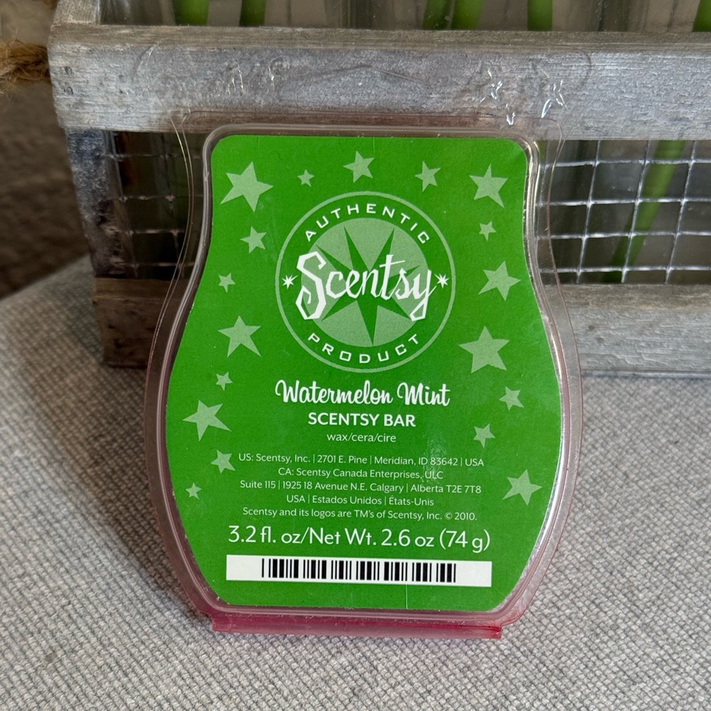 Scentsy Watermelon Mist Scentsy Bar. Vaulted scent. 3.2 fl oz